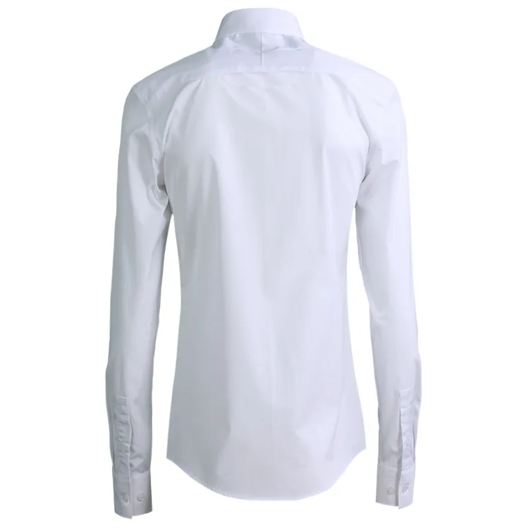 

Мужская рубашка с вышивкой и геометрическим рисунком