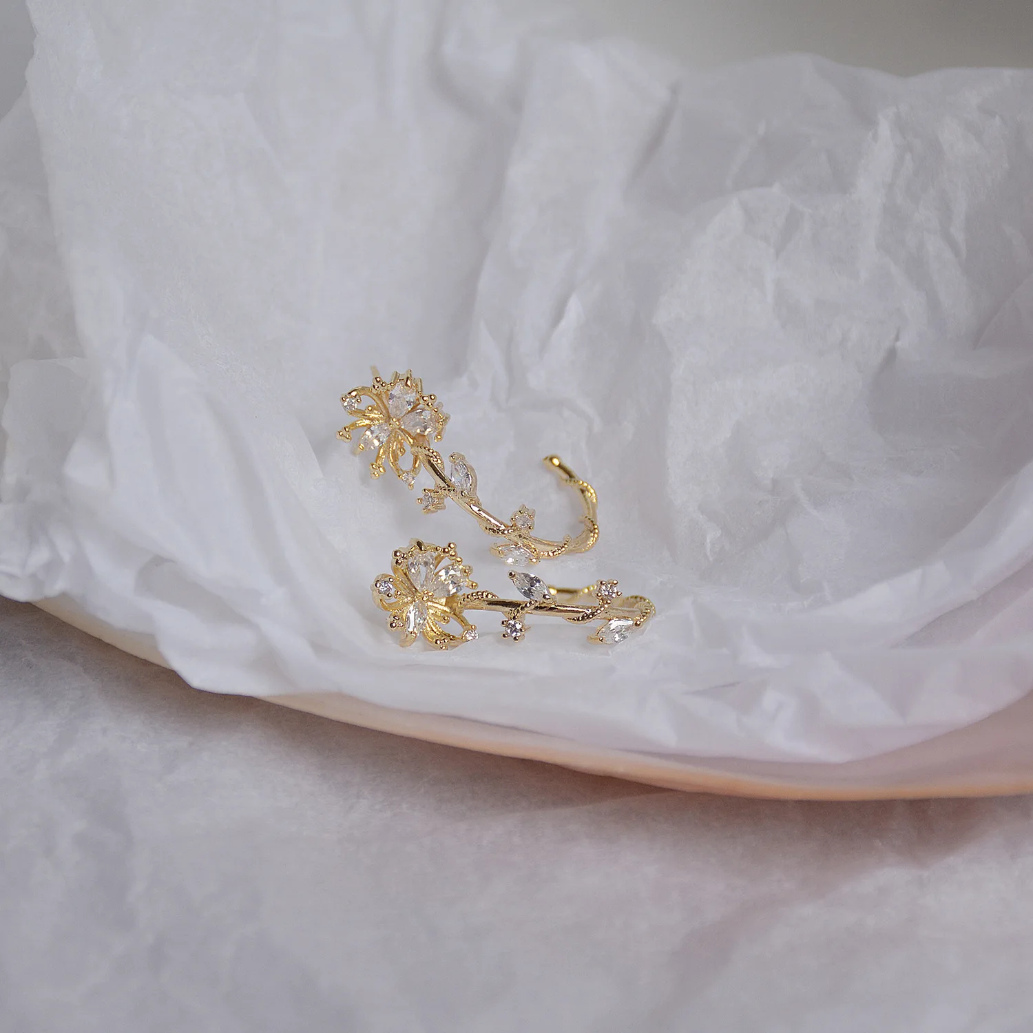 

unique Delicate Flower Zircon CZ Stud Earrings for Women 14K Gold Plated Earrings