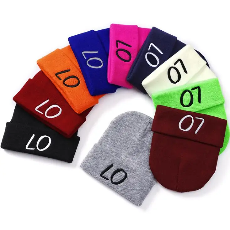 2019 wimter НОВАЯ шапка с вышивкой LOVE Beanies унисекс акриловые Повседневные шапки осень