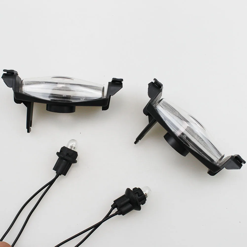 Фонарь для заднего номерного знака автомобиля LARBLL в сборе с лампами подходит Mazda 3