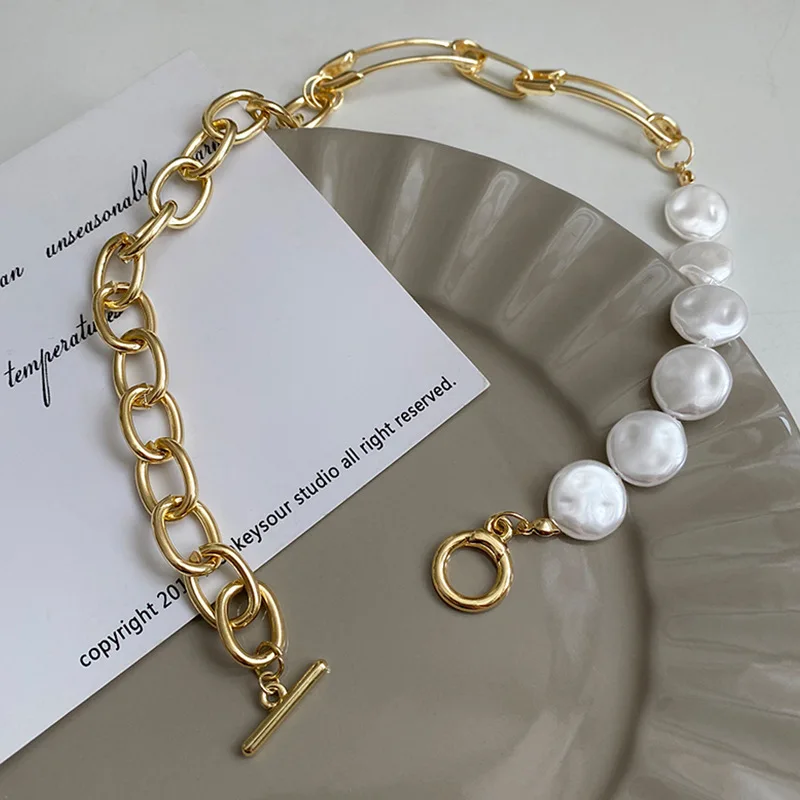 

European and American simple design feeling spliced round pearl clavicle chain fashion simple necklace web celebrity temperament