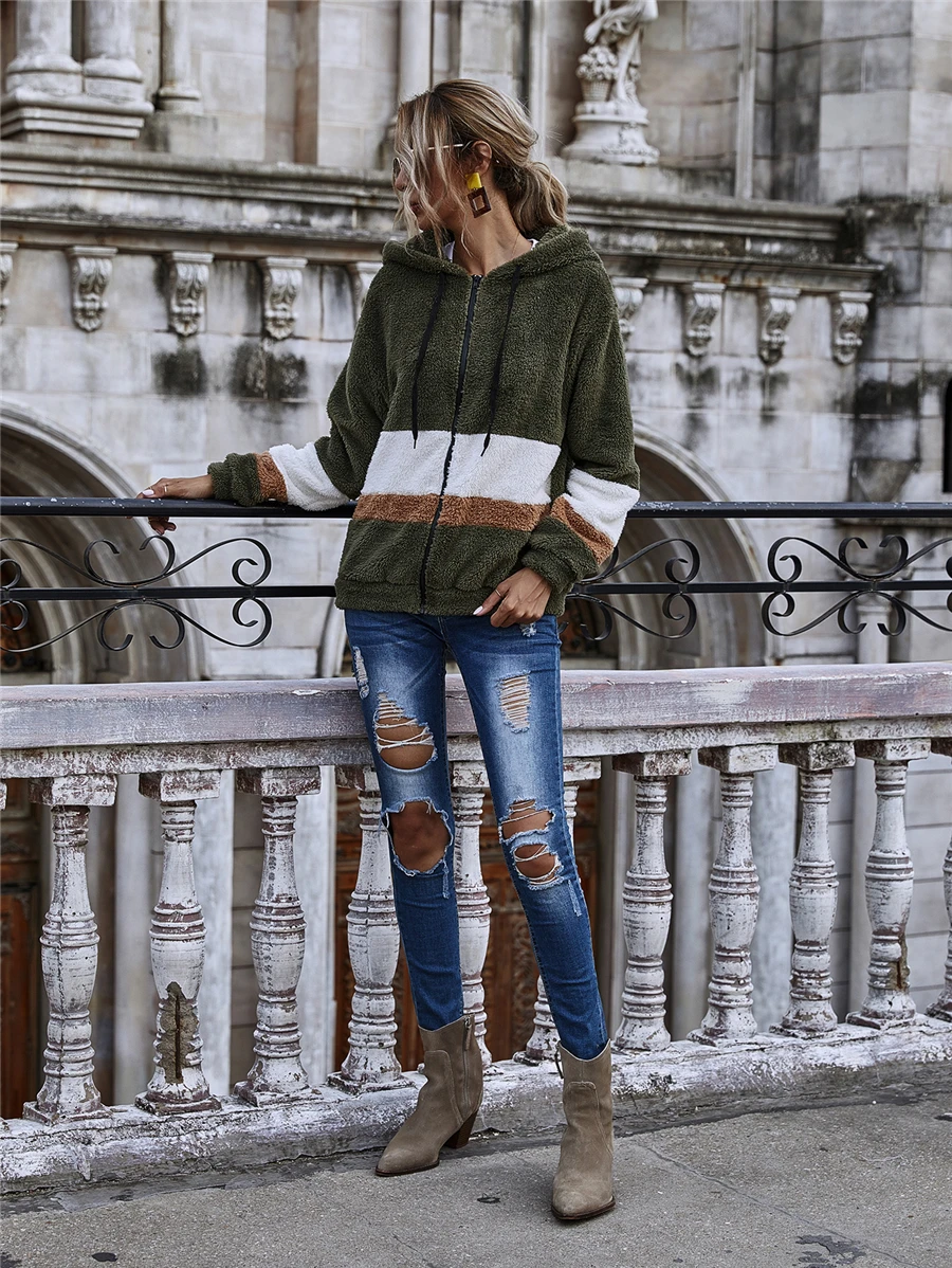 

2020 Autumn Winter Beauty home casual wear new autumn and winter splice zipper teddy velvet hoodie jacket woman