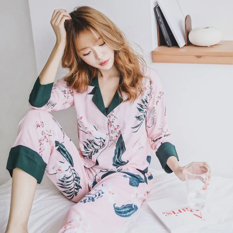

Spring / Summer Long-sleeved Trousers Ladies Pajamas Suit Simple Style Long Pajamas women's Home Service Pyama Woman Set