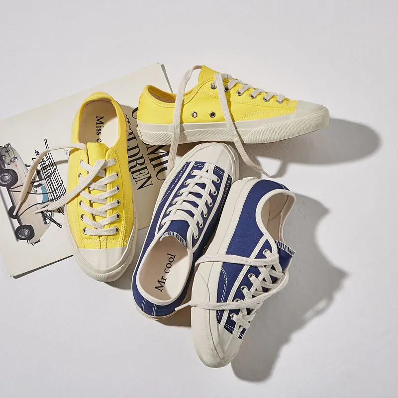 

Low Top Sneakers Women Casual Canvas Shoes Female Summer Lace Up Flat Trainers Comfortable Soft Woman Vulcanize Shoes Couple New