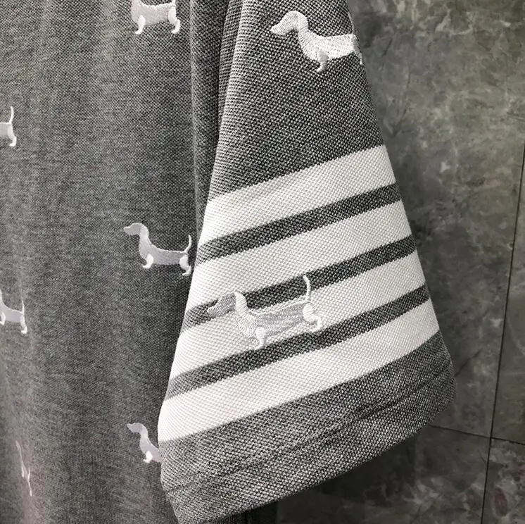 Мужская хлопковая футболка с короткими рукавами круглым вырезом и вышивкой