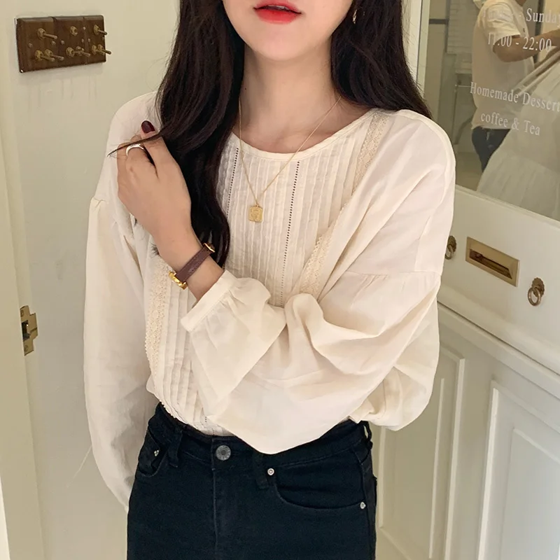 

Korean Chic Long Sleeve T-Shirt Soft Cheese Color Long Sleeve Crimp Stitched Lace Sweet Loose Short Top