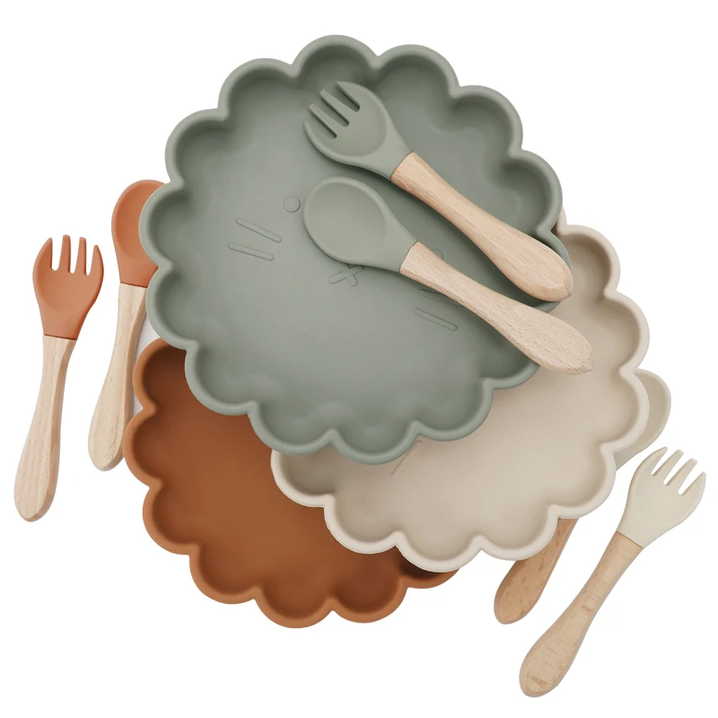 

2020 New Arrivals Wholesales Manufacturer Nordic Portable Silicone Non-slip Flower Shape Bowl placemate Edible Baby Shower Gift