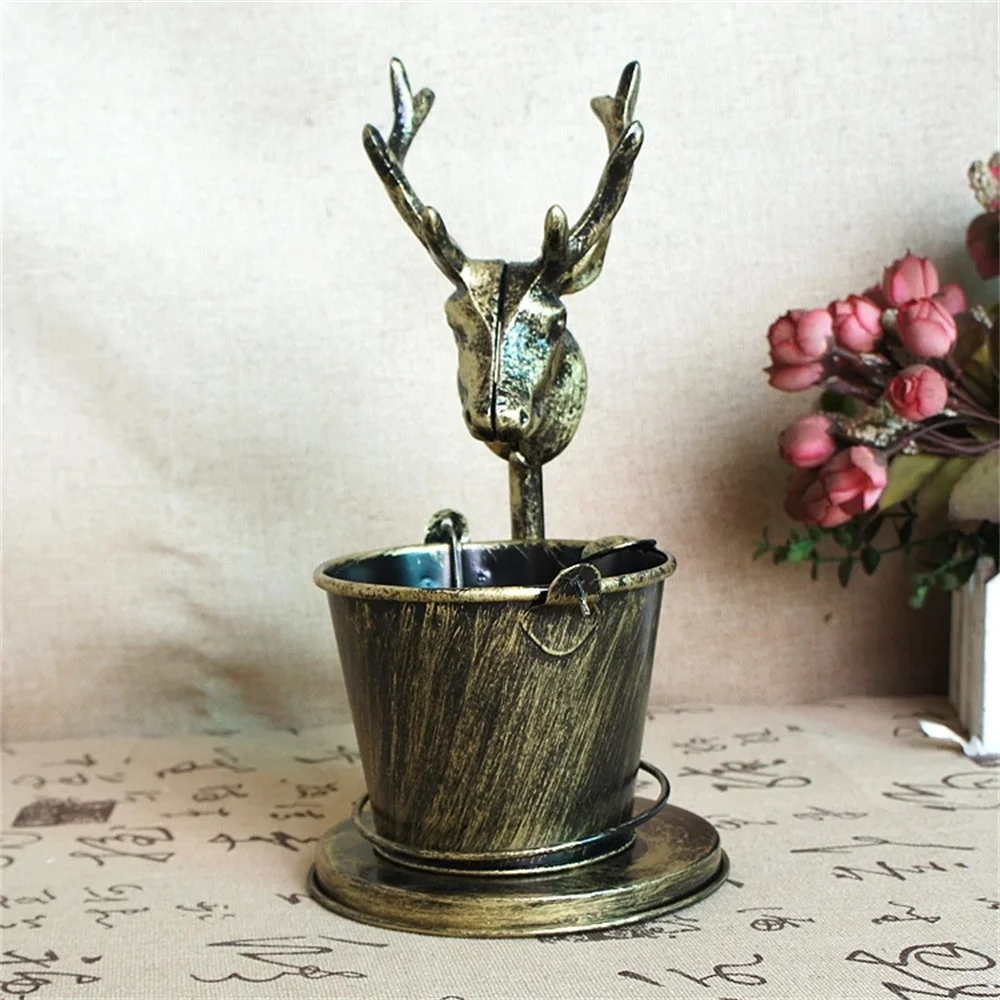 

Creative Vintage Wrought Iron Handmade Ashtray Ornament Retro Ashtray Figurines Desktop Crafts Bar Coffee Photography Props Gift