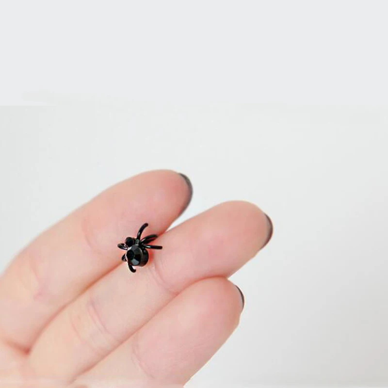 Персональный черный гвоздик в виде паука креативные серьги стиле хип хоп