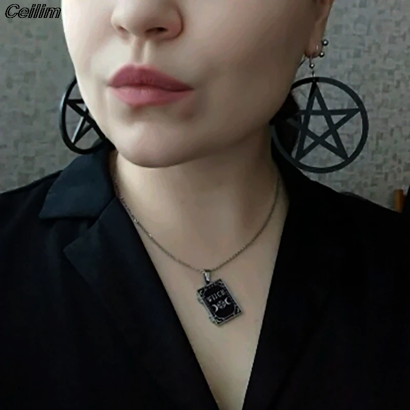 

Oversized Punk Acrylic Star Earrings for Women 2021 Gothic Black Big Pentagram Round Drop Earring Fashion Statement Jewelry