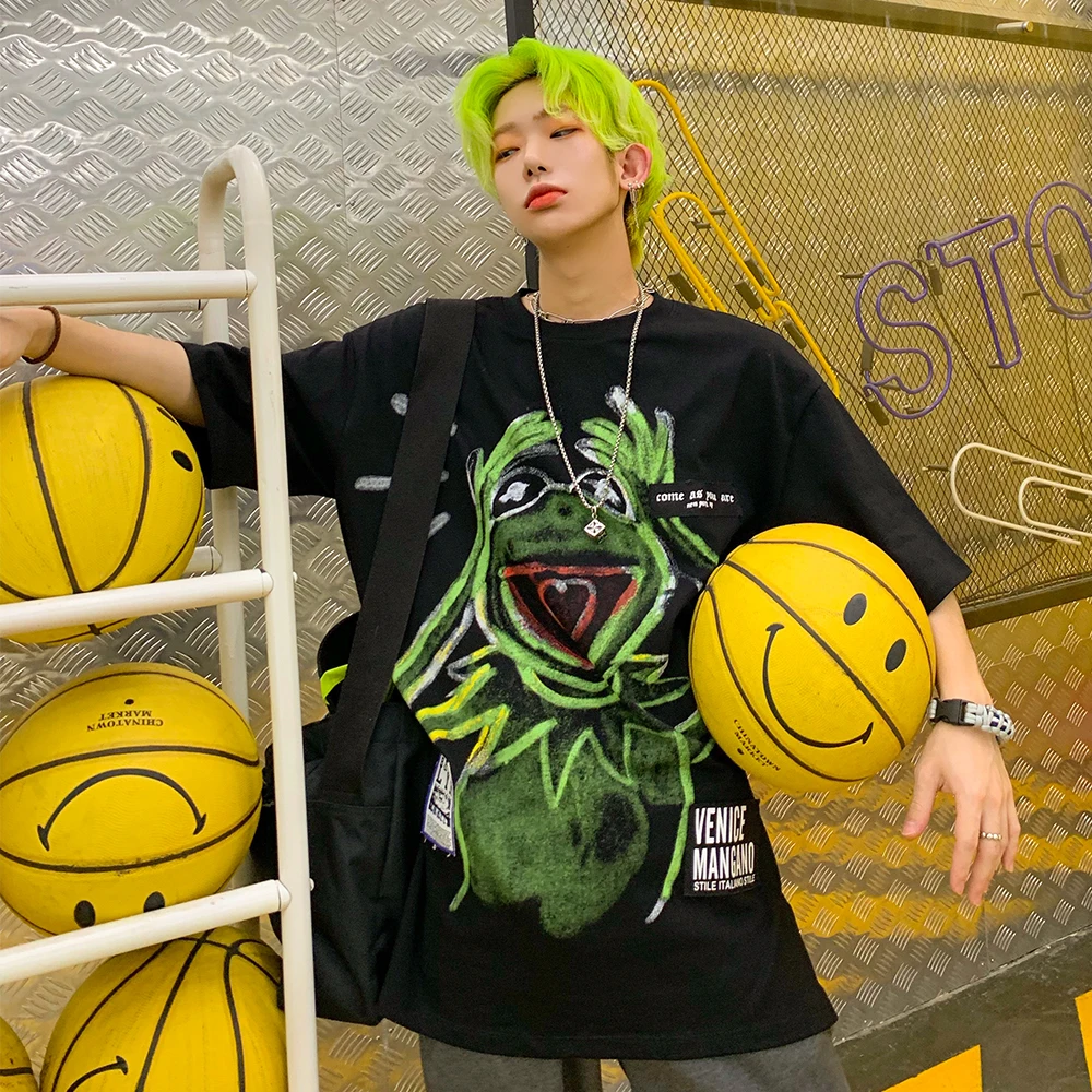 

Hand painted cartoon graffiti short sleeve t-shirts men and women fashion brand tees
