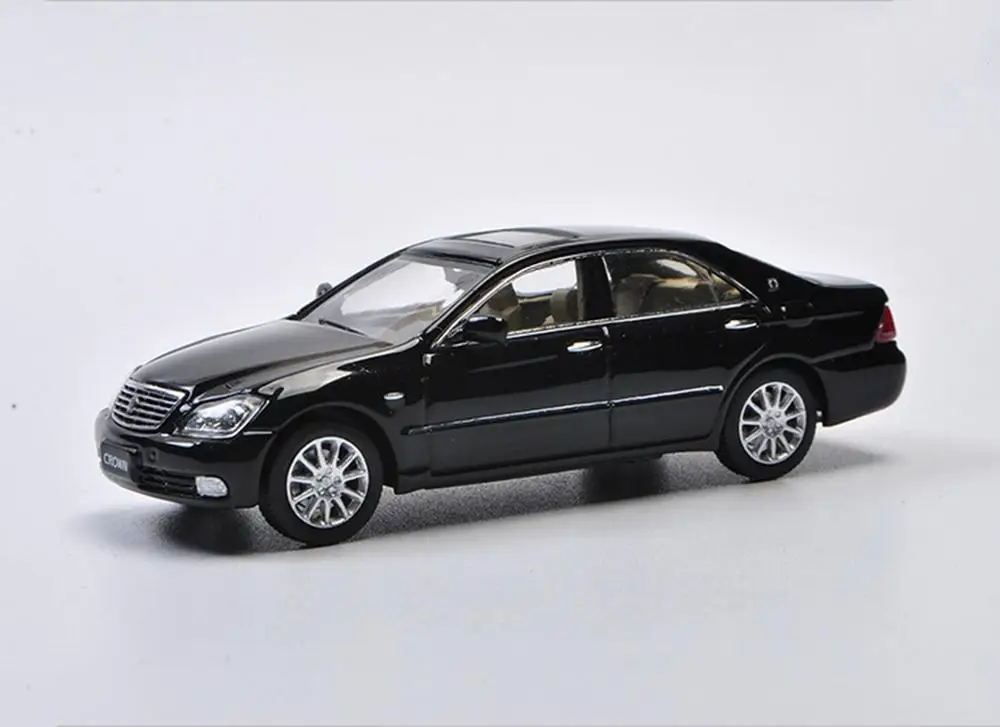 Черная литая модель автомобиля для Toyota CROWN 12 го поколения в масштабе | Наземный транспорт -1005001475312655