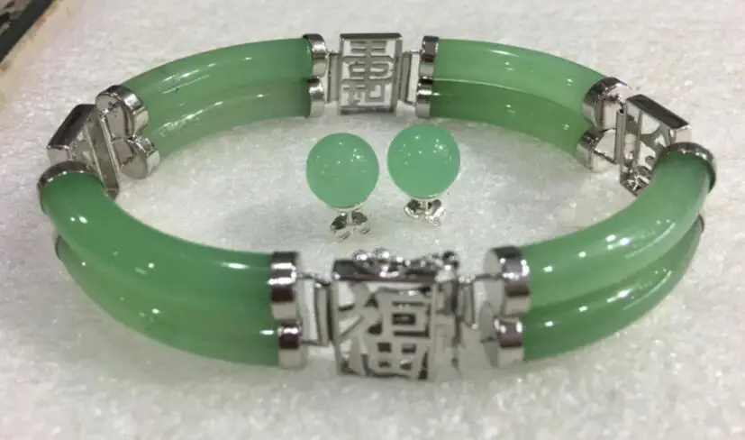 

new Beautiful white-plate green jades bracelet earring set
