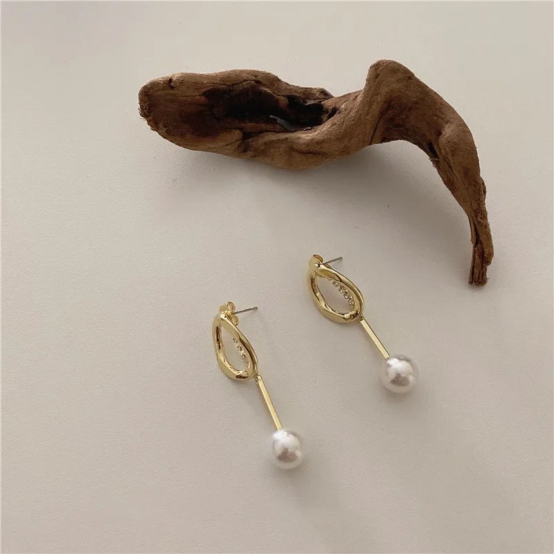 

Minar Korean Elegant Round Pearl Earrings for Women Girl Gold Color Irregular Geometric Hollow Imitation Pearl Dangle Earrings