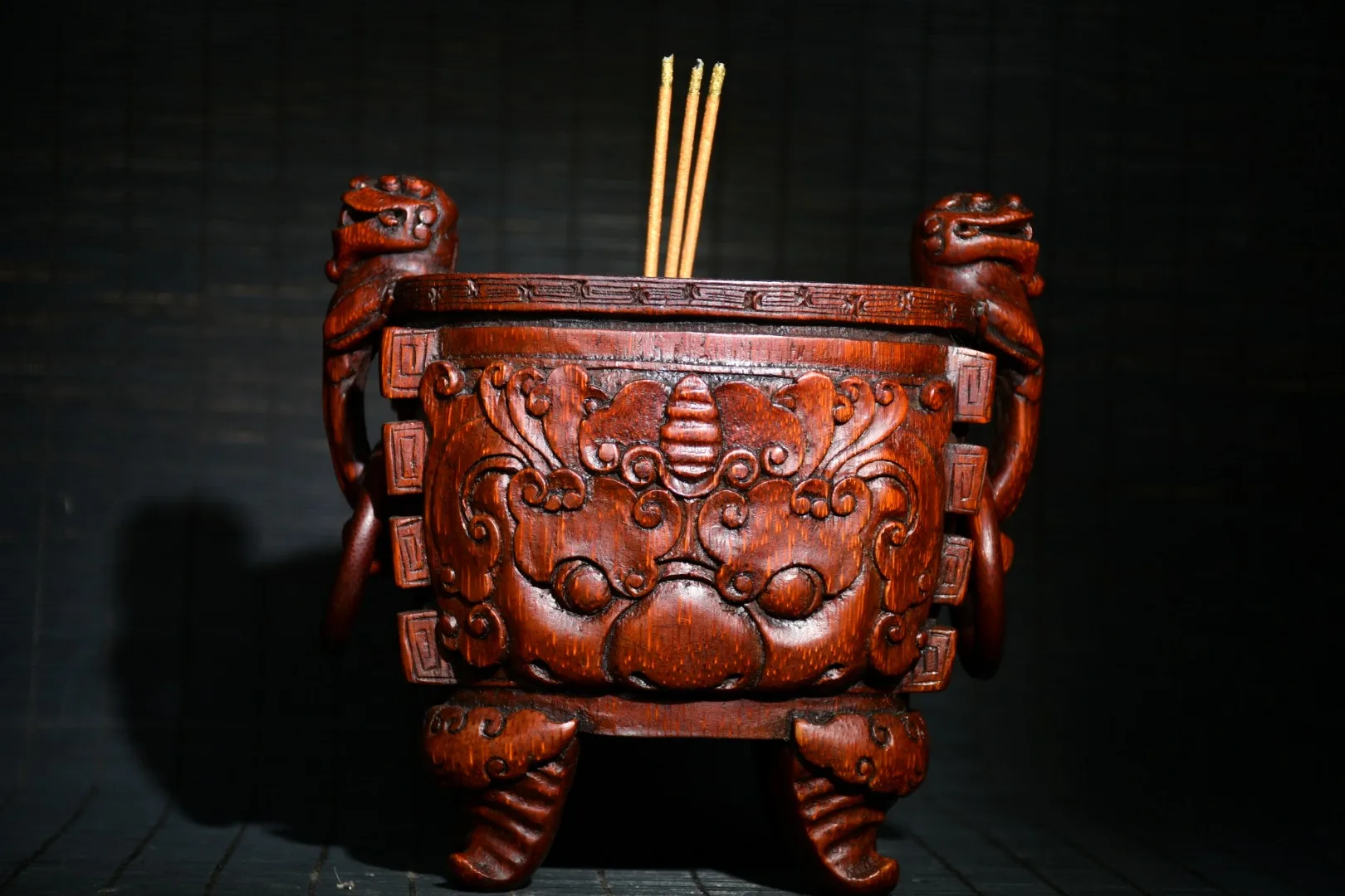 

Home Decor 6" China Lucky Old Boxwood Hand-carved Lotus pattern Four-legged incense burner Lion statue Incense Exorcism