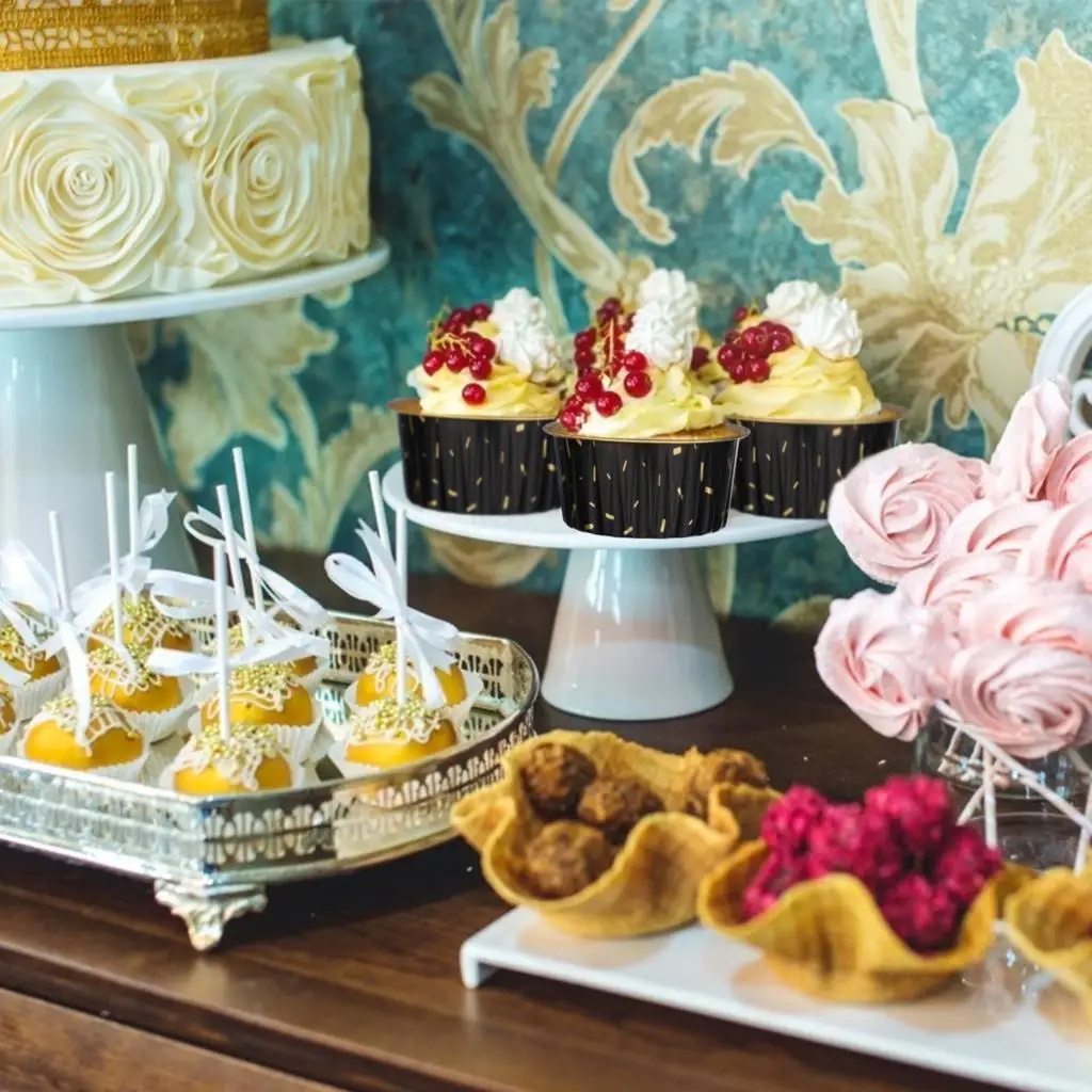 

50 Pack Aluminum Foil Baking Cups with Dome Lid