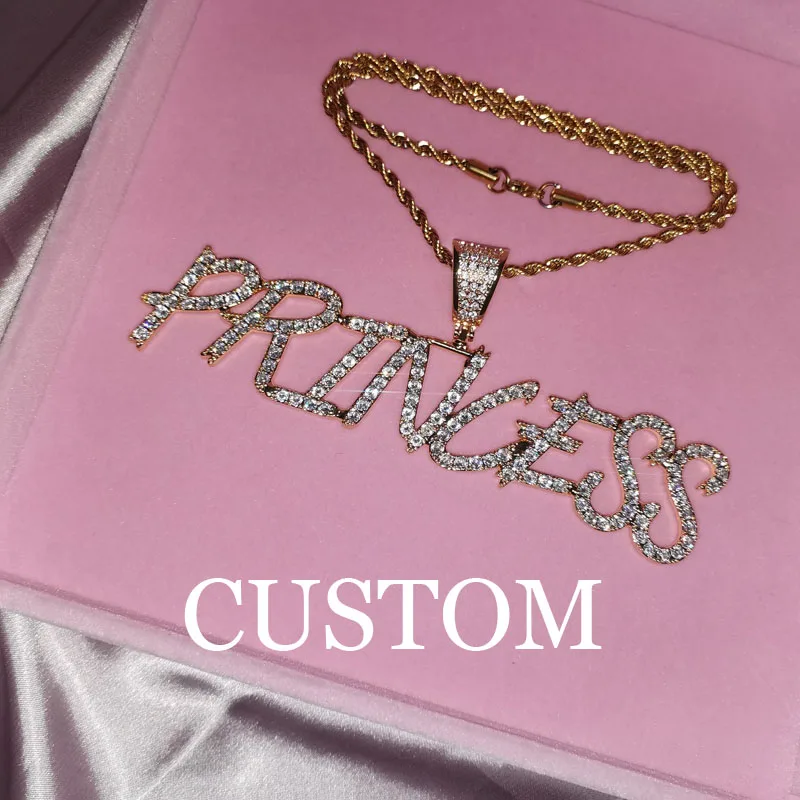 Великолепное ожерелье с большим шрифтом и именем на заказ острый кулон