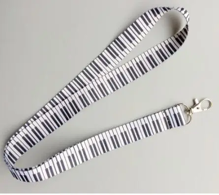 1 шт. белые черные музыкальные пианино Популярные Брелоки для ключей значок