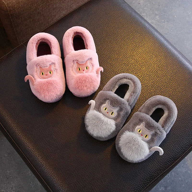 Новые зимние детские хлопковые тапочки с мультяшным дизайном сохраняют тепло