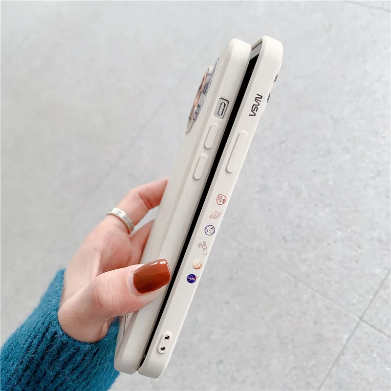 

Liquid Silicone Astronaut Spaceship Frame Phone Case For iphone 12 Pro Max 11 Pro Max 12MiNi 7 8 Plus X XS Max XR SE 2020 Cover