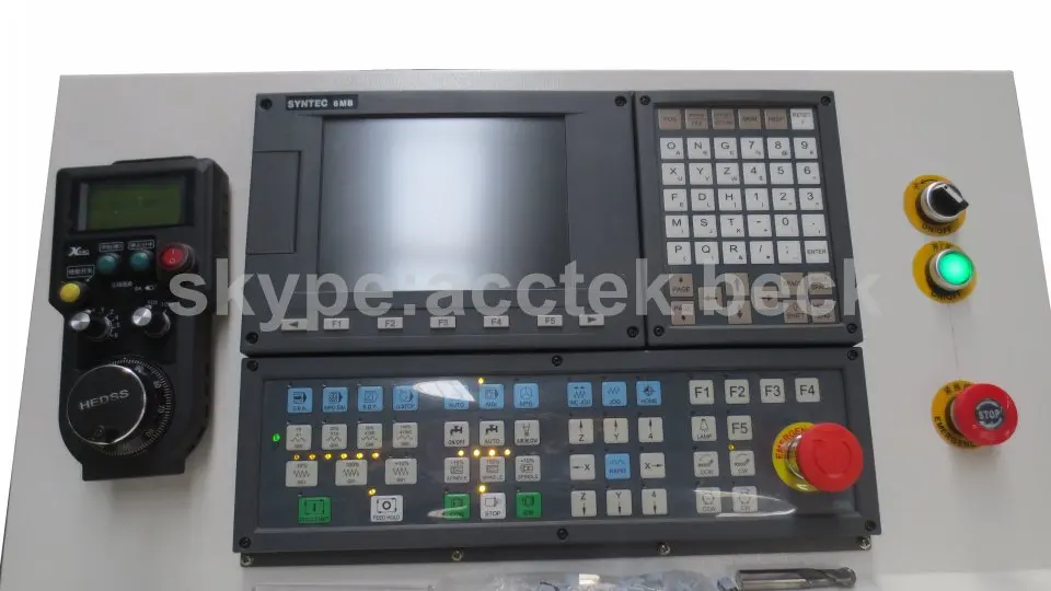 Деревянный фрезерный станок с ЧПУ AKM1325 4axis для дерева многофункциональный по