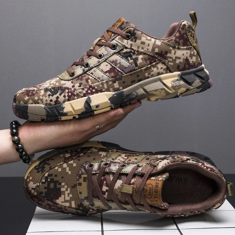 

New Outdoor Mountaineering Shoes Camouflage Training Shoes Men Sports Style Single Shoes Comfortable Cold Adhesive Sports Shoes