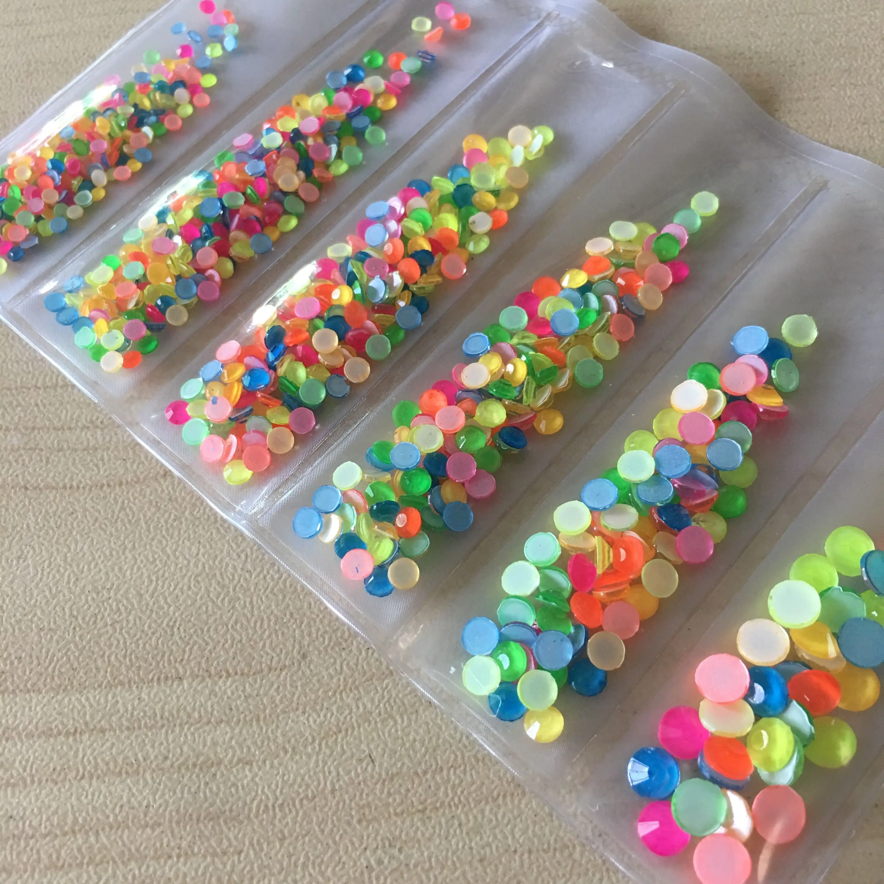 Mix color 1 упаковка, 6 сеток, SS6-SS20, Микс, Круглый, без горячей фиксации, флуоресцентный ноготь, Стразы для ногтей, 3D украшение для ногтей - Цвет: Mix color