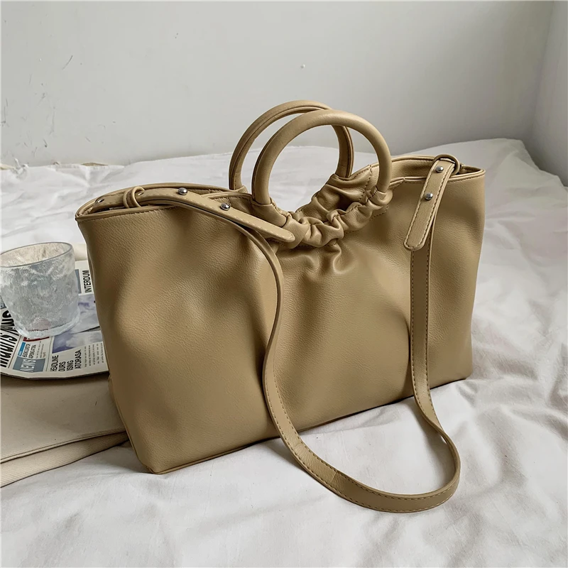 

Модное кольцо ручка с рюшами большие сумки-шопперы для женщин простой, без каблука, мягкие женские сумки на плечо из искусственной кожи женс...