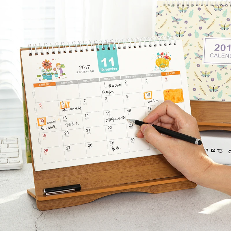 

1pcs Creative Wooden Table Caledendar 2018 Home Office Supplies