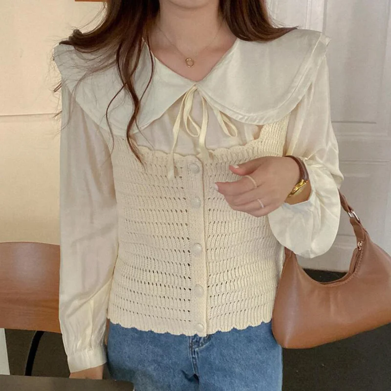 

Корейский шикарный мягкий кружевной топ с кукольным воротником свободного кроя + однобортный вязаный жилет на бретелях