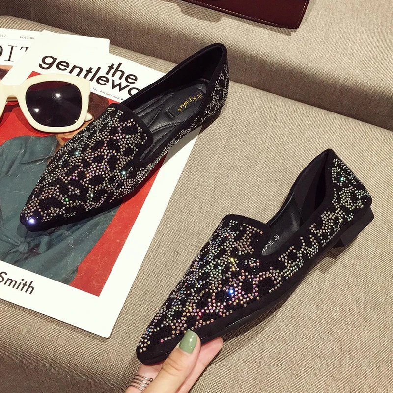 Лоферы с блестками Женская обувь на плоской подошве Мокасины острым носком и