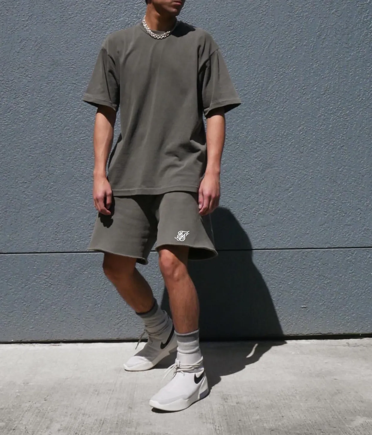 

New Brand Pure Color Men's Shorts Summer Clothing Hip Hop Streetwear Male Short Pant Siksilk Casual Silk Silk Men Shorts 2021