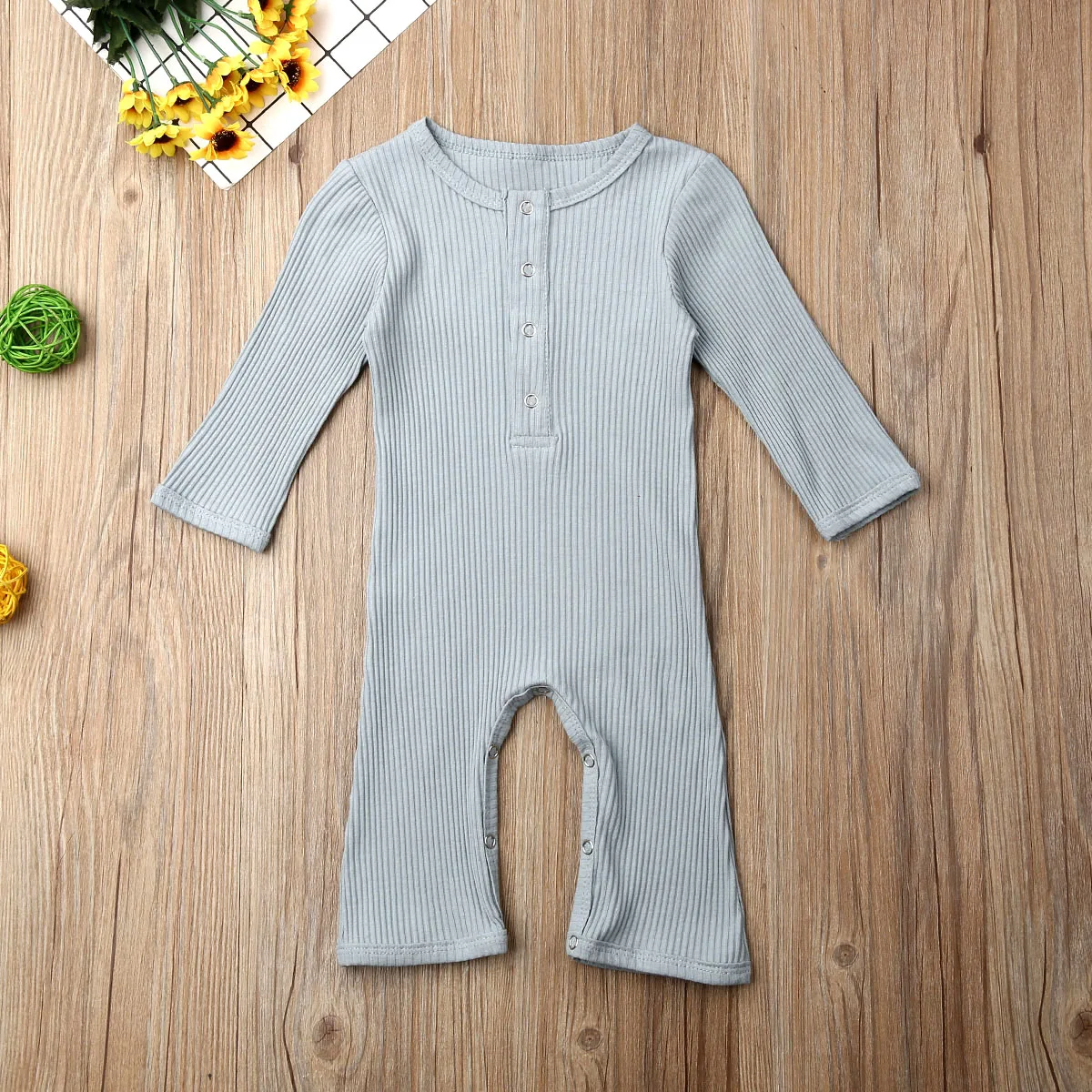 Детский трикотажный комбинезон однотонный хлопковый в рубчик для новорожденных