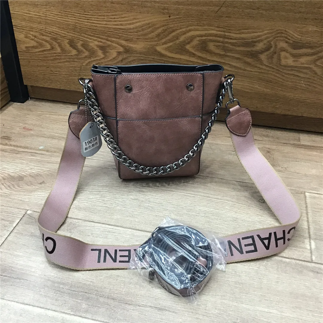 Bag female 2020 bucket bag handbag retro thick chain broadband shoulder messenger | Багаж и сумки