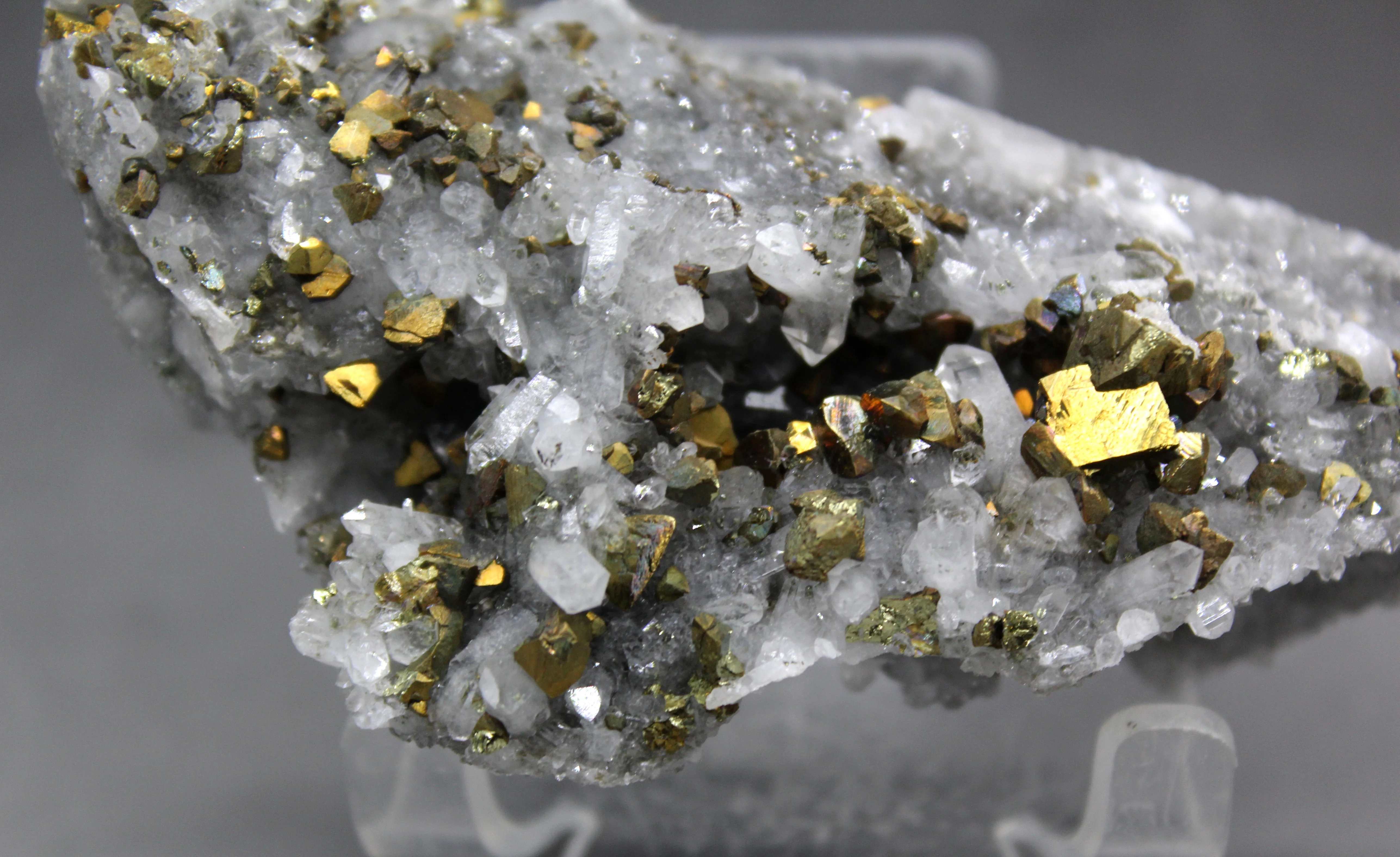 255 г натуральный Блестящий chalcopyrite и кристаллический симбиотический минеральный