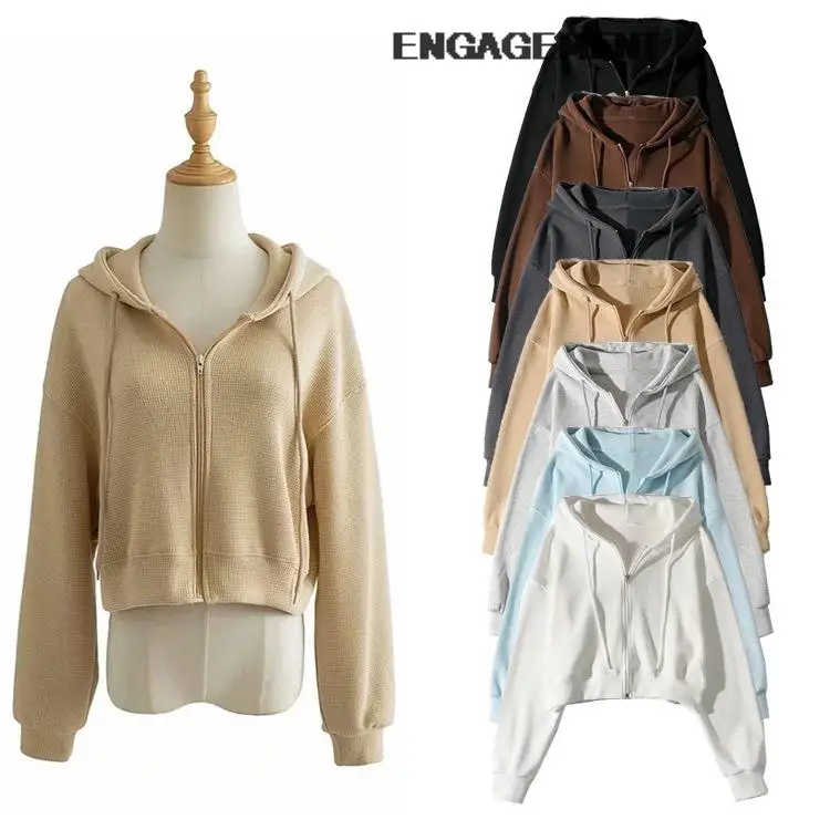 

Hoodies & Sweatshirts