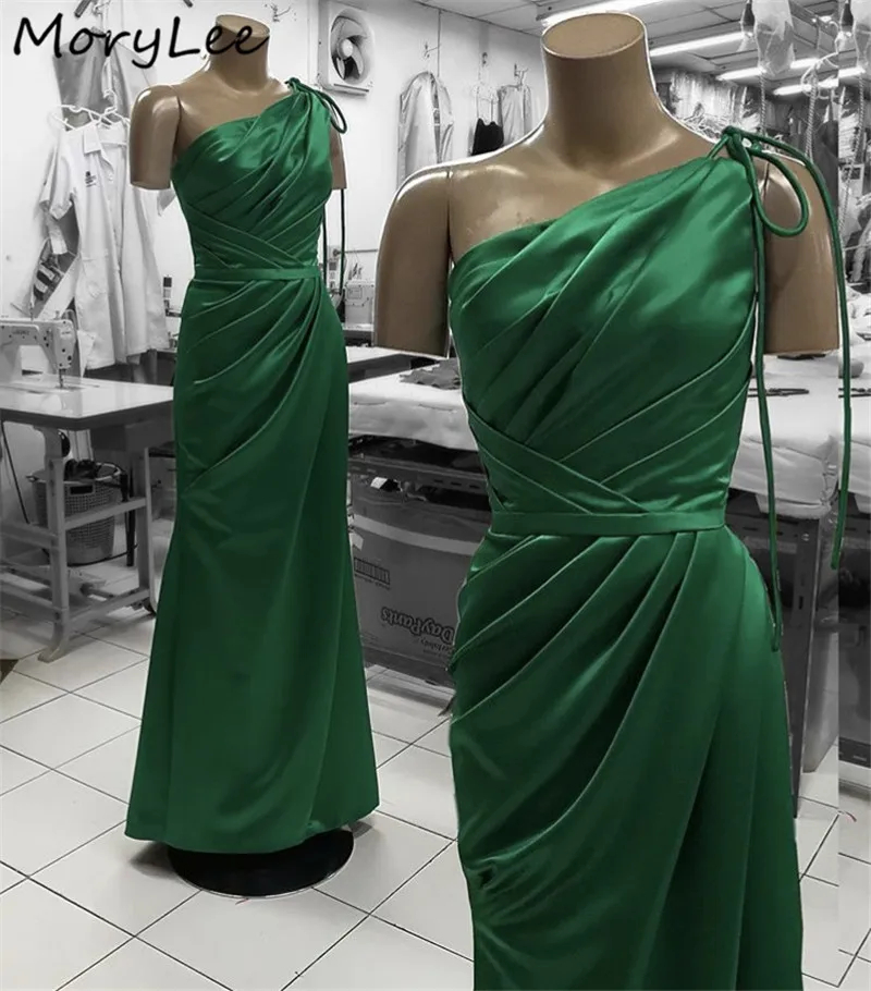 

Вечернее платье с открытым плечом, без рукавов, ТРАПЕЦИЕВИДНОЕ, в пол, на молнии, на спине, зеленое