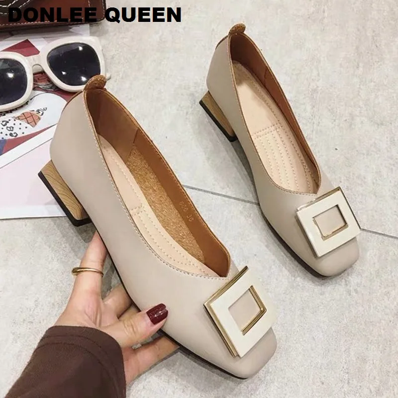 Модная повседневная обувь на плоской подошве с металлической пряжкой женские