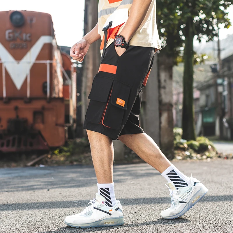 

Streetwear Men Summer Hip Hop Harem Shorts Knee Length Casual Shorts Mens Big Pockets Black Cargo Shorts Plus Size 2021 New