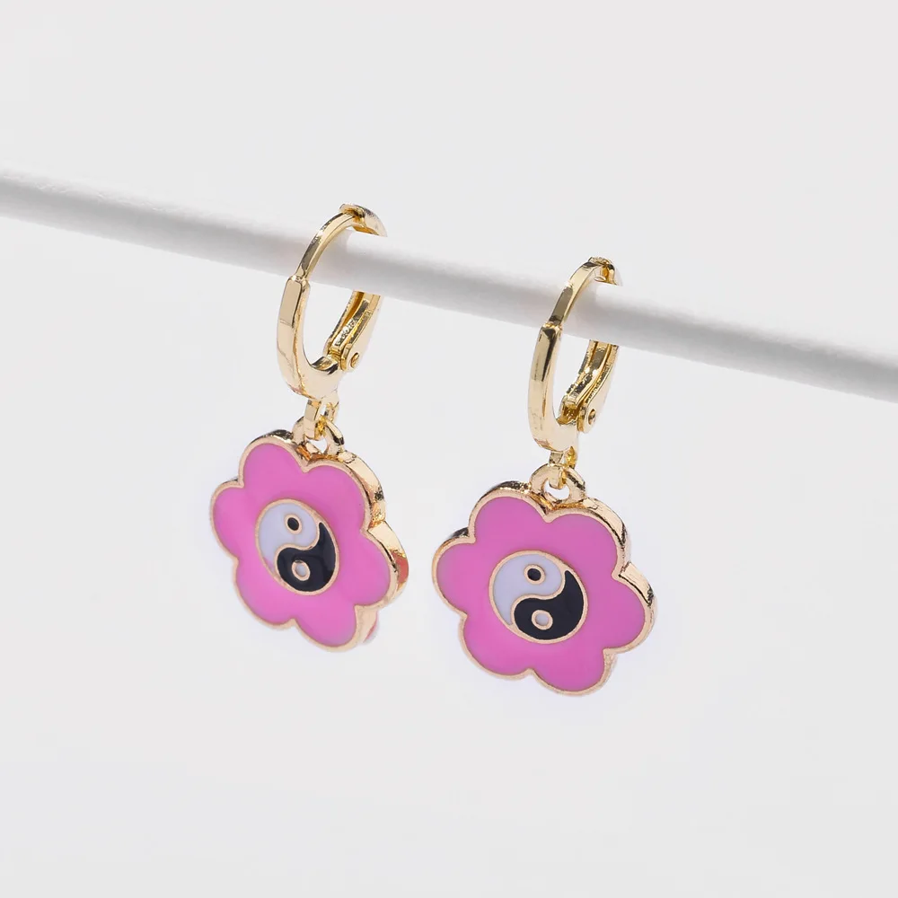 

Vintage Yin and Yang Gossip Gold Metal Drop Earrings for Woman Fashion Retro Dripping Oil Flower Earrings Jewelry Accessories