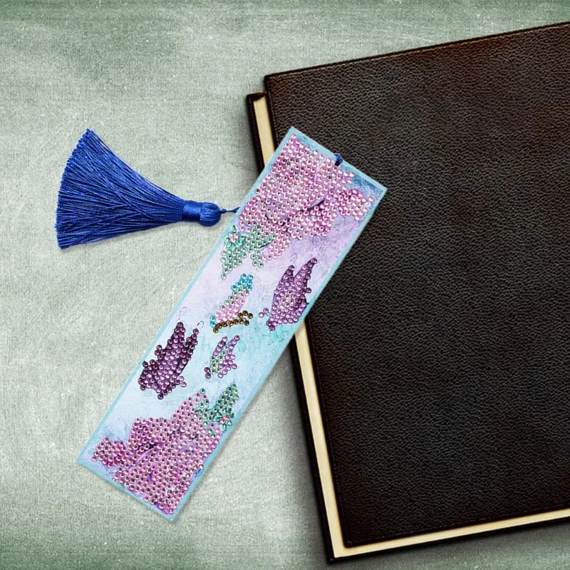 

Beaded Bookmarks with 5D Diamond Painting Christmas Gifts Special Shaped Diamond