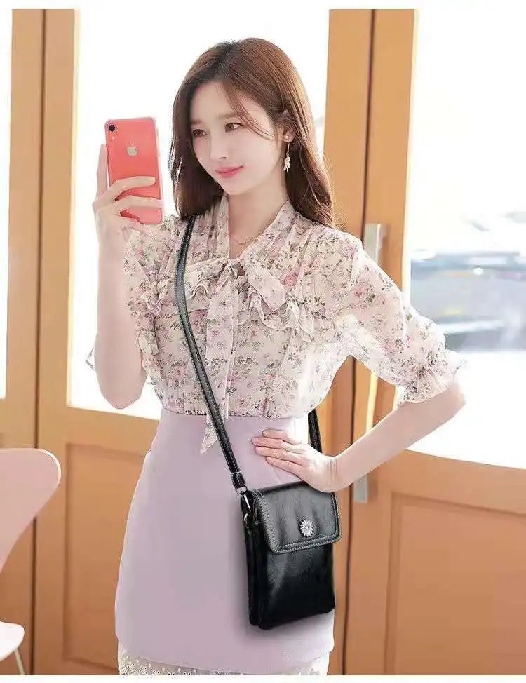 

2021 soft leather bag new mobile phone bag messenger bag simple versatile multi-layer zero wallet Mini messenger bag