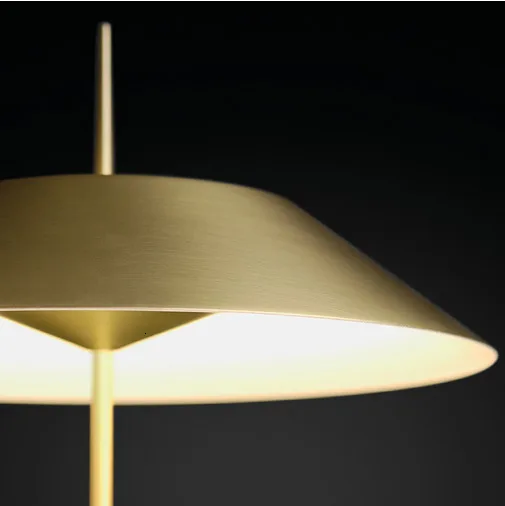 Современный классический металлический дизайнерский Настольный светильник