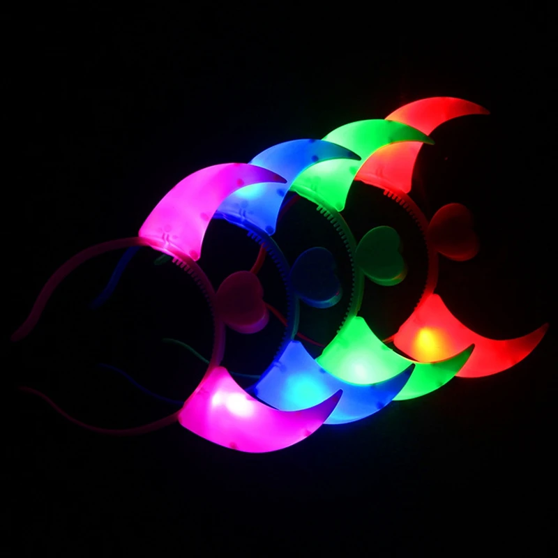 5 Pieces Of Luminous Stereo Devil'S Horns Ear Clips Women'S Headband Lights Halloween Party Hair Band |