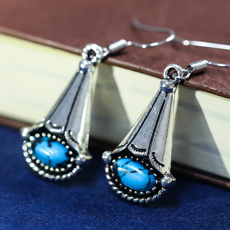 

Vintage Thai Ladies Earrings Morning Glory Flower Earrings Women