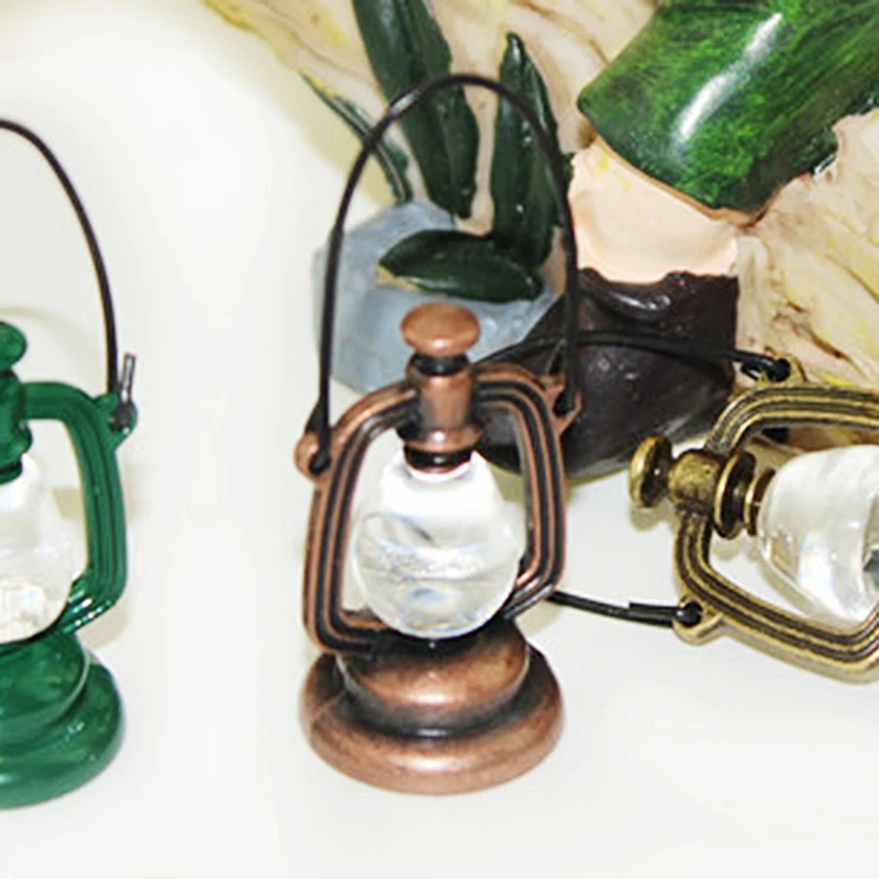 

1/12 Miniature Doll House Accessories Copper Mini Retro Oil Lamp Mini Garden