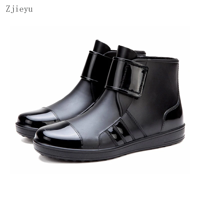 New Style Women Rain Boots   Waterproof Bots Adult Korean Fashion Rainboots Galoshes Round Toe  Flat PVC