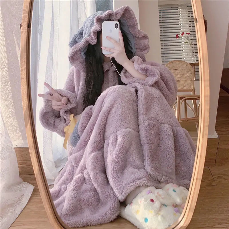 Long Section Robe Thickened Coral Velvet Pajamas Female Autumn and Winter Korean Version of The Lovely Nightgown Home Wear