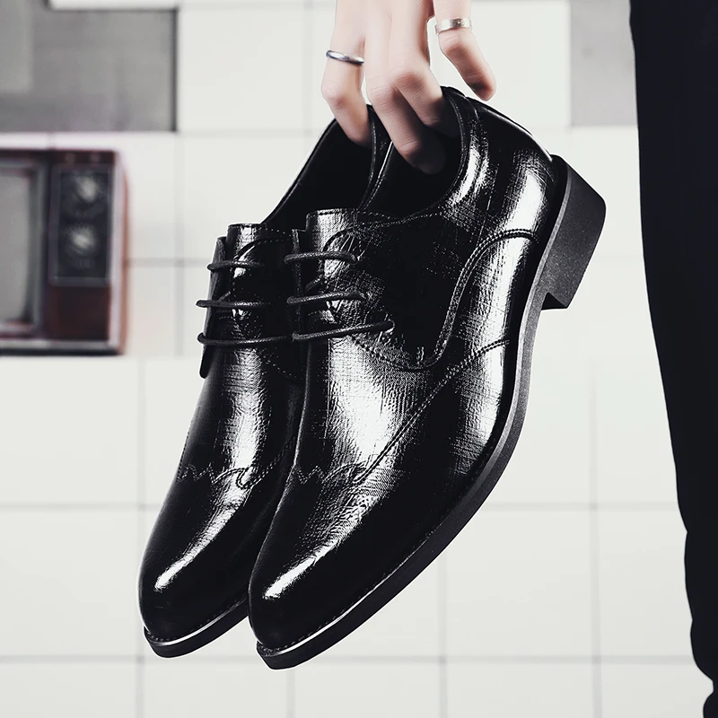 

2020 New Classic Business Men's Dress Shoes Fashion Elegant Formal Wedding Shoes Men Slip On Office Oxford Shoes For Men