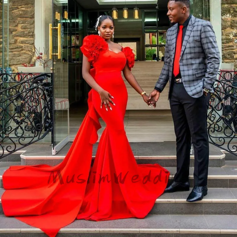 

African Mermaid Evening Gowns With Train Elegant Satin Black Girls Plus Size Prom Dresses 2020 With Handmade Flowers Party Gown
